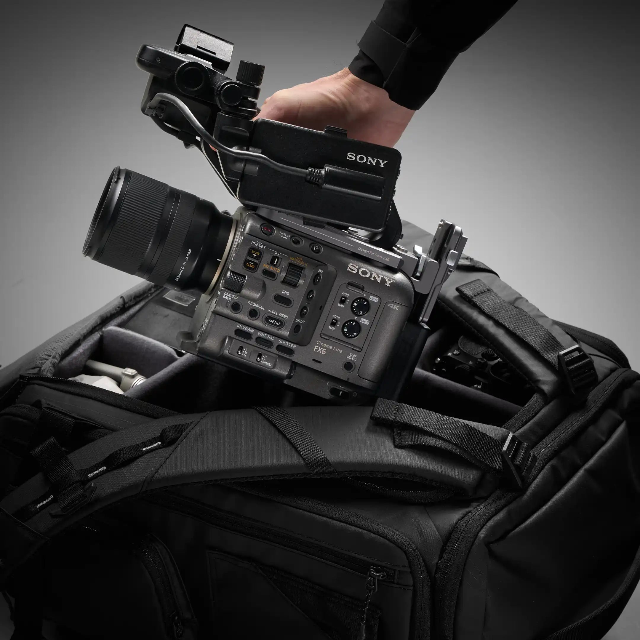 Sakk Pack Cube - Large Capacity Camera Backpack