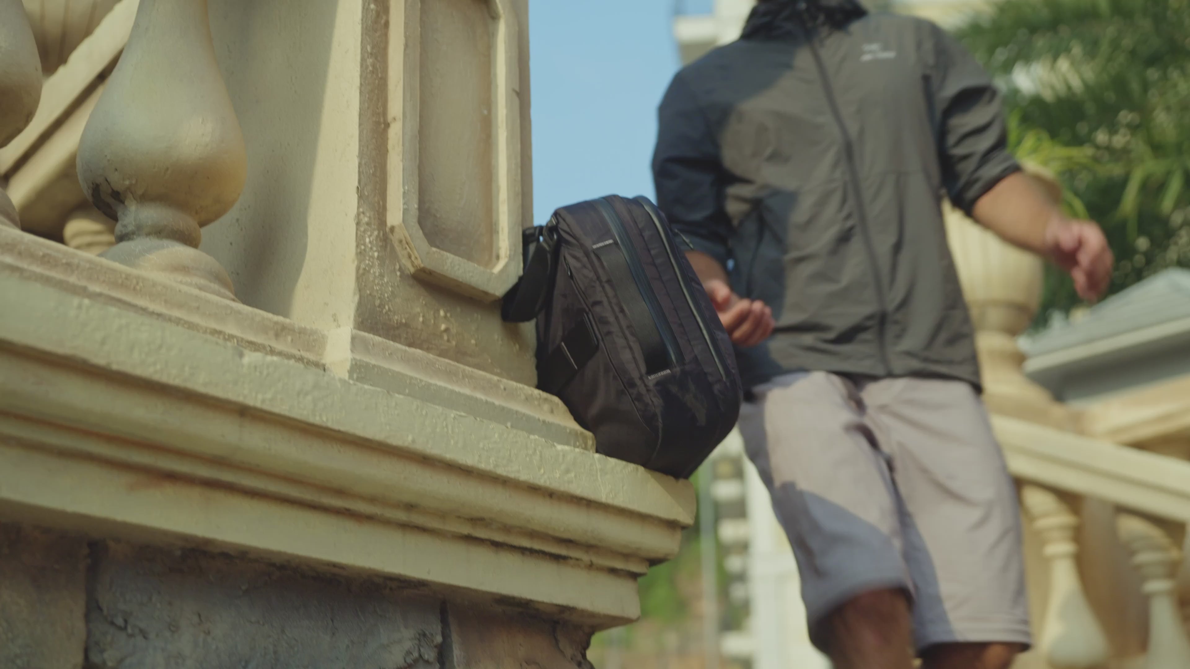 Load video: 3 in a laptop bag convertible to backpack and hand held